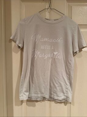 Graphic Tee - "Mamacita Needs a Margarita" Light Grey Tee